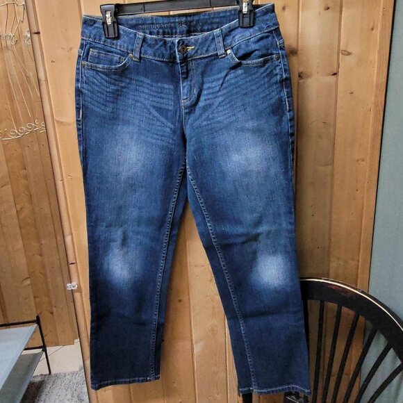 Simply Vera VERA WANG Distressed Blue Denim Capris Size 6 #distresseddenim - Picture 1 of 3